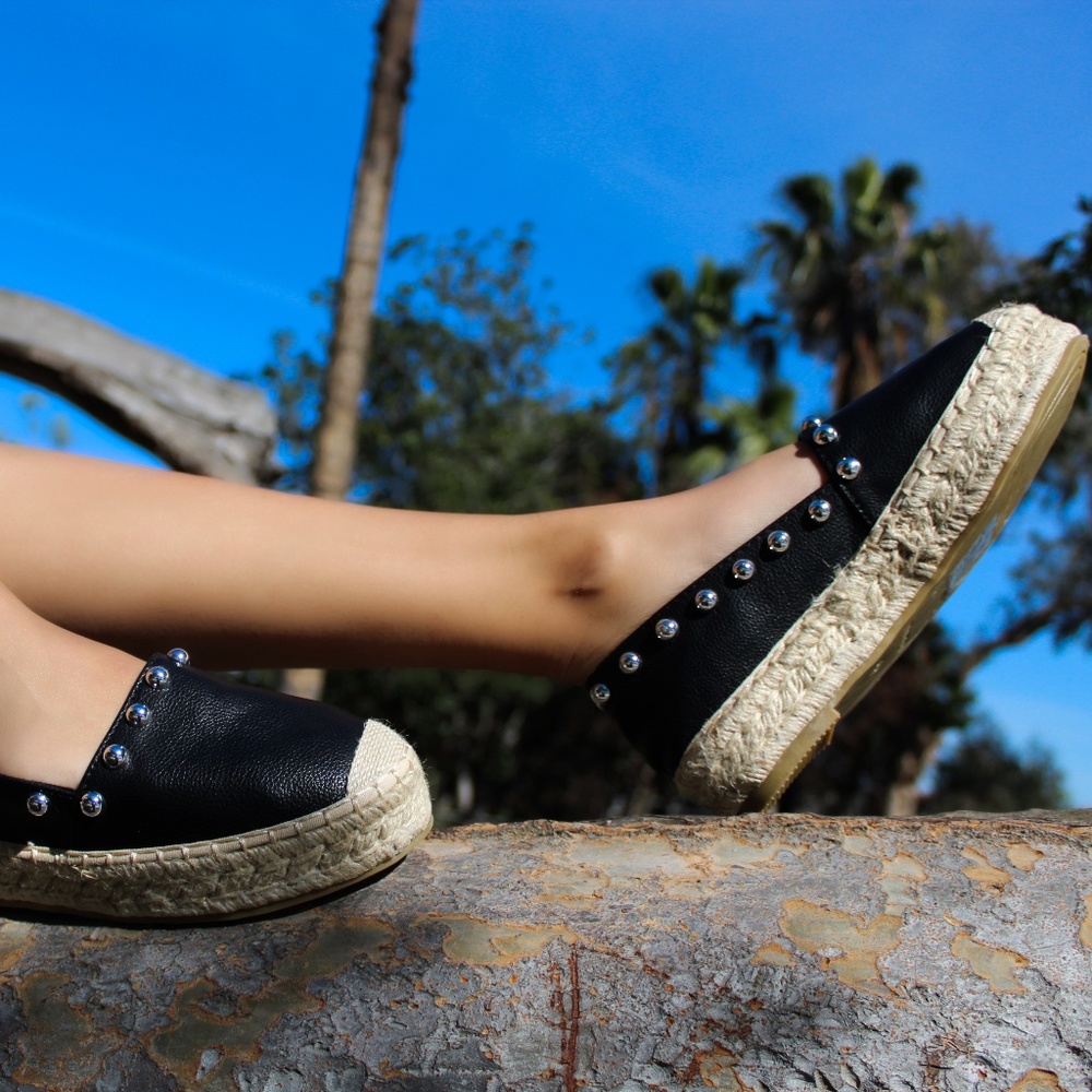 🚨LAST PAIR//The Natalia // Black Espadrille - Picture 2 of 6